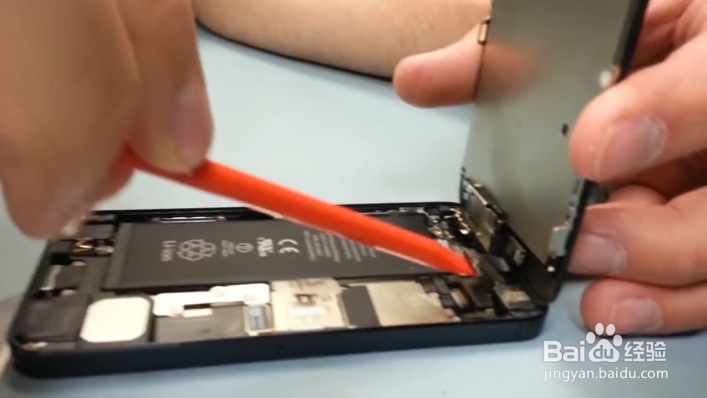 如何3分钟完成iPhone 5的屏幕修复