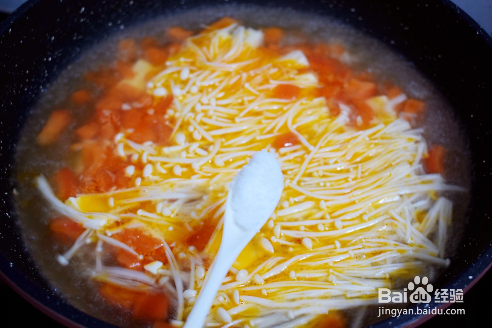 怎么做番茄金针菇豆腐汤