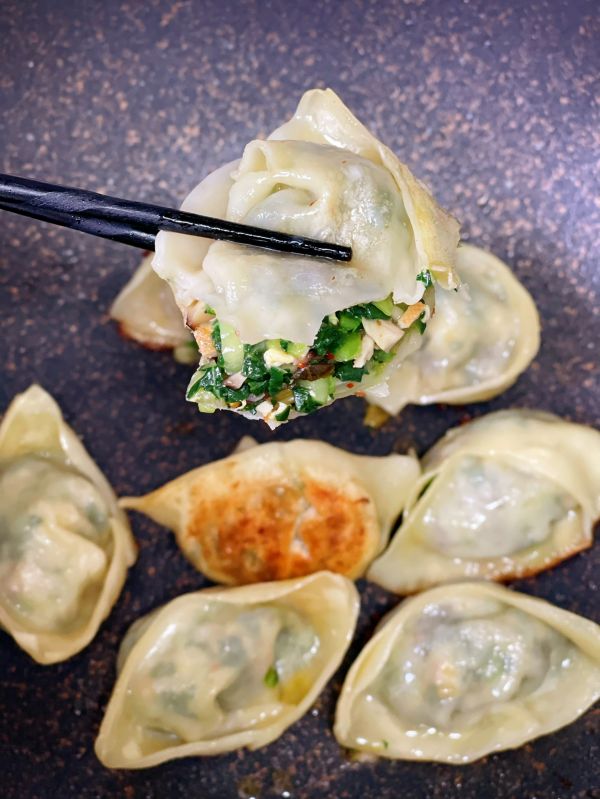小白菜香菇馄饨