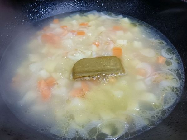 咖喱牛肉刀削面