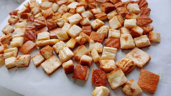 黄糖脆烤面包丁