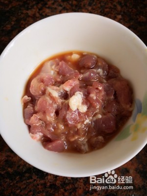 食补佳品茭白炒肉的做法