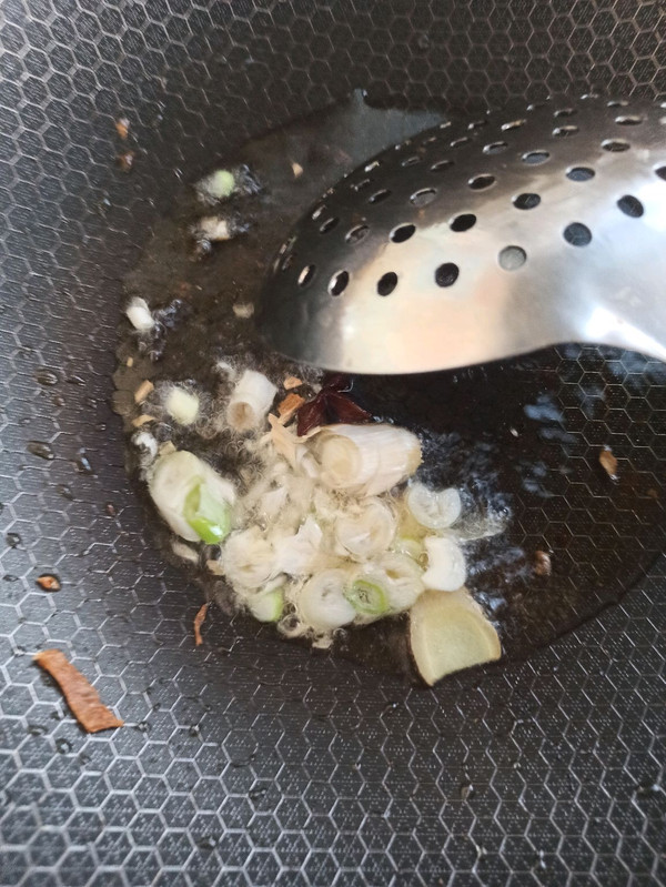 津味肉丁炸酱面