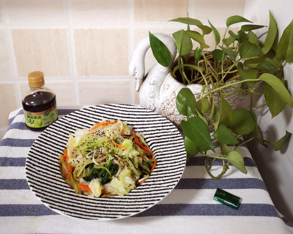 凉拌金针菇什锦菜