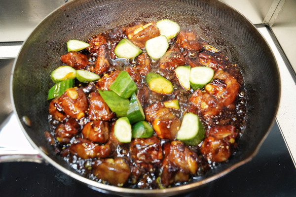 黄瓜杨梅糖醋排骨