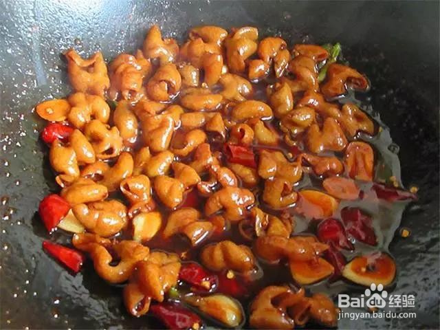 豆角炒肥肠的做法