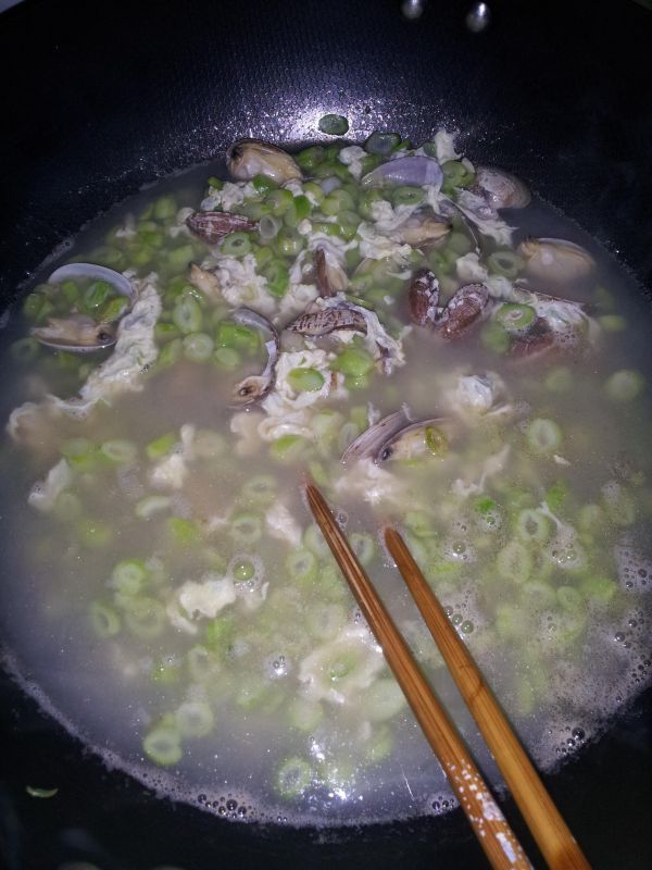 蛤蜊芸豆鸡蛋卤面