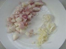 秋葵最保持营养的吃法---蒸秋葵配红葱酥