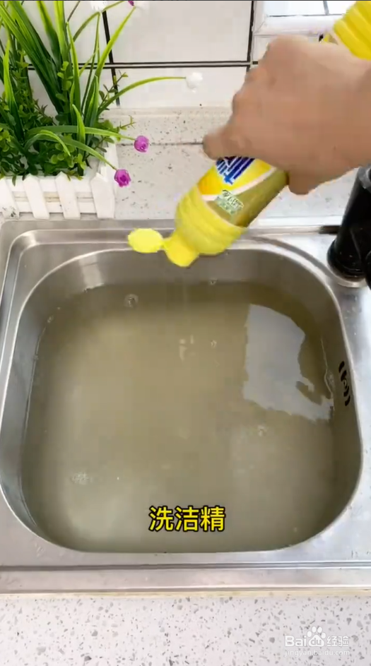 过期牛奶妙用小技巧