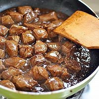 怎么做杏鲍菇黑椒牛肉粒