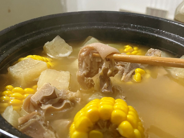 美容养颜蹄花汤