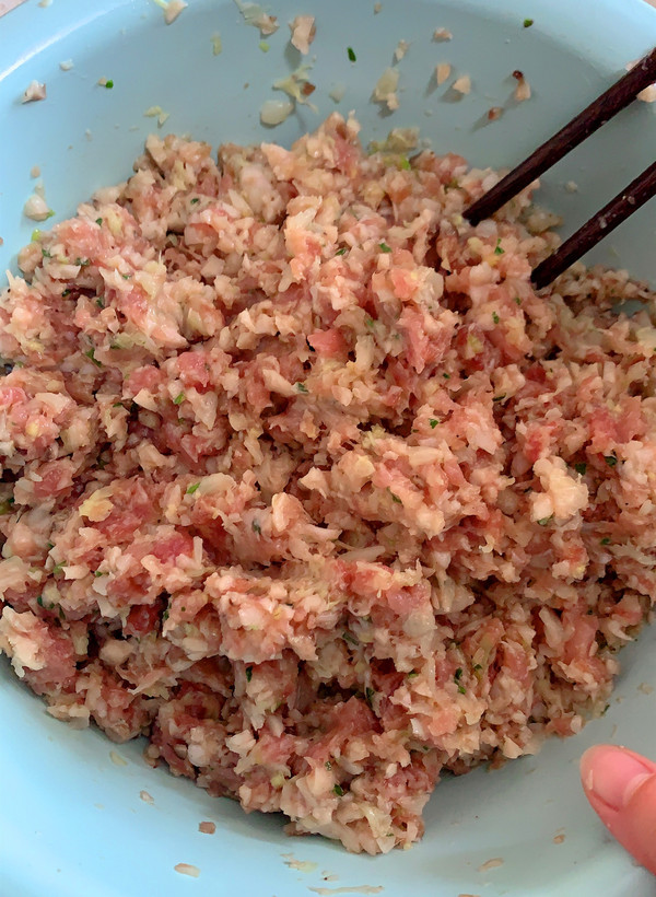 花菇猪肉白菜馅饺子