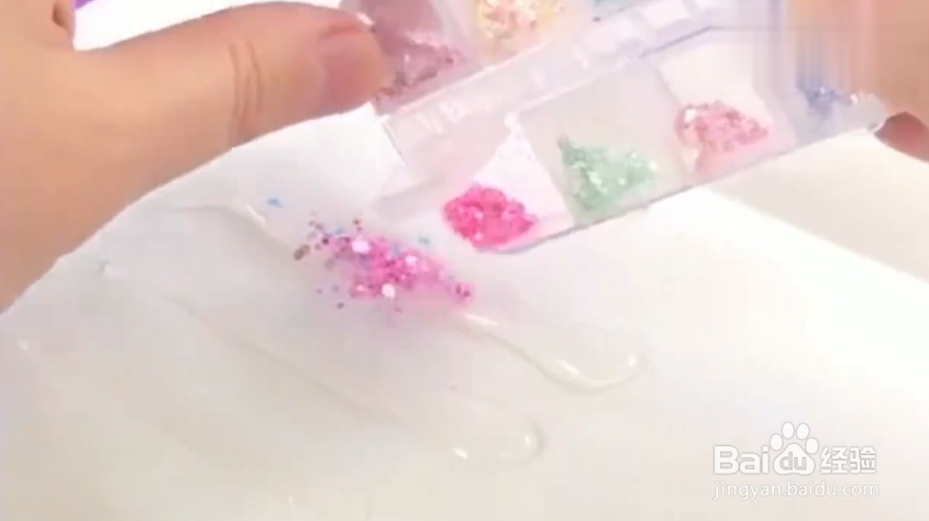 如何给芭比娃娃做一些好看的配饰