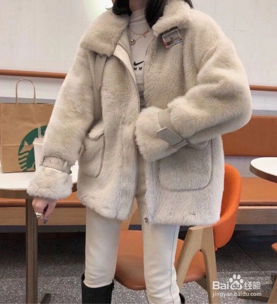 羊羔毛上衣怎么搭