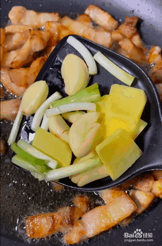 美味可口的焖面