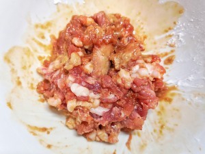 食补养生萝卜肉汤
