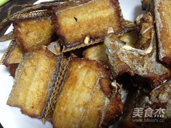 酱烧带鱼的做法