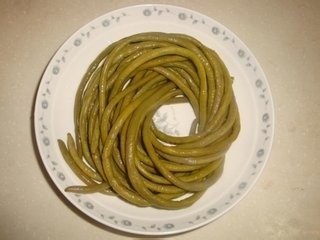 酸豆角炒肉块