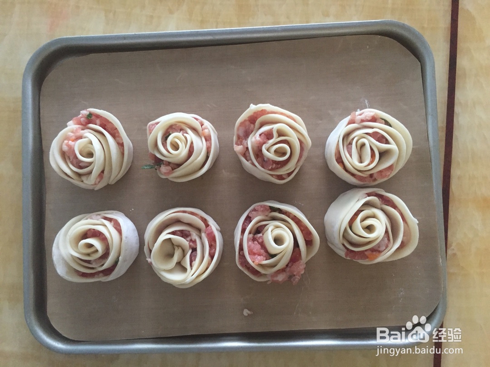 我为妈妈做的玫瑰饺子