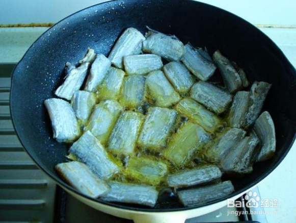 好吃的带鱼炖豆腐