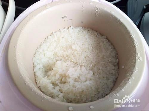 烧麦自己在家做着吃，一点不输给外面的早餐店~