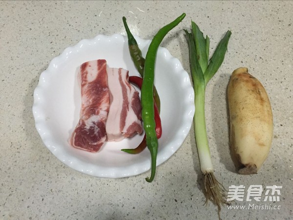 五花肉藕片小炒