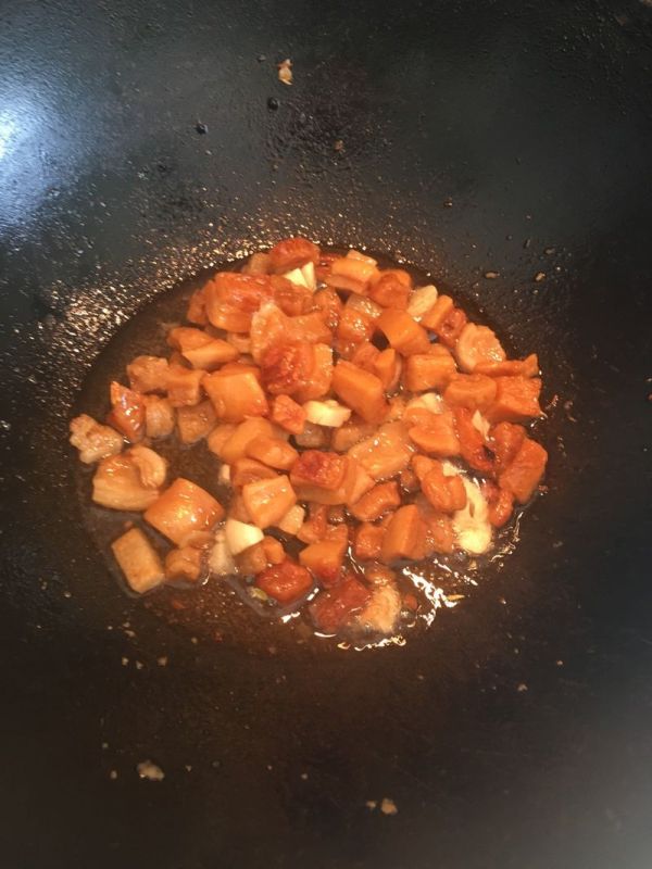 油渣炒手撕包菜