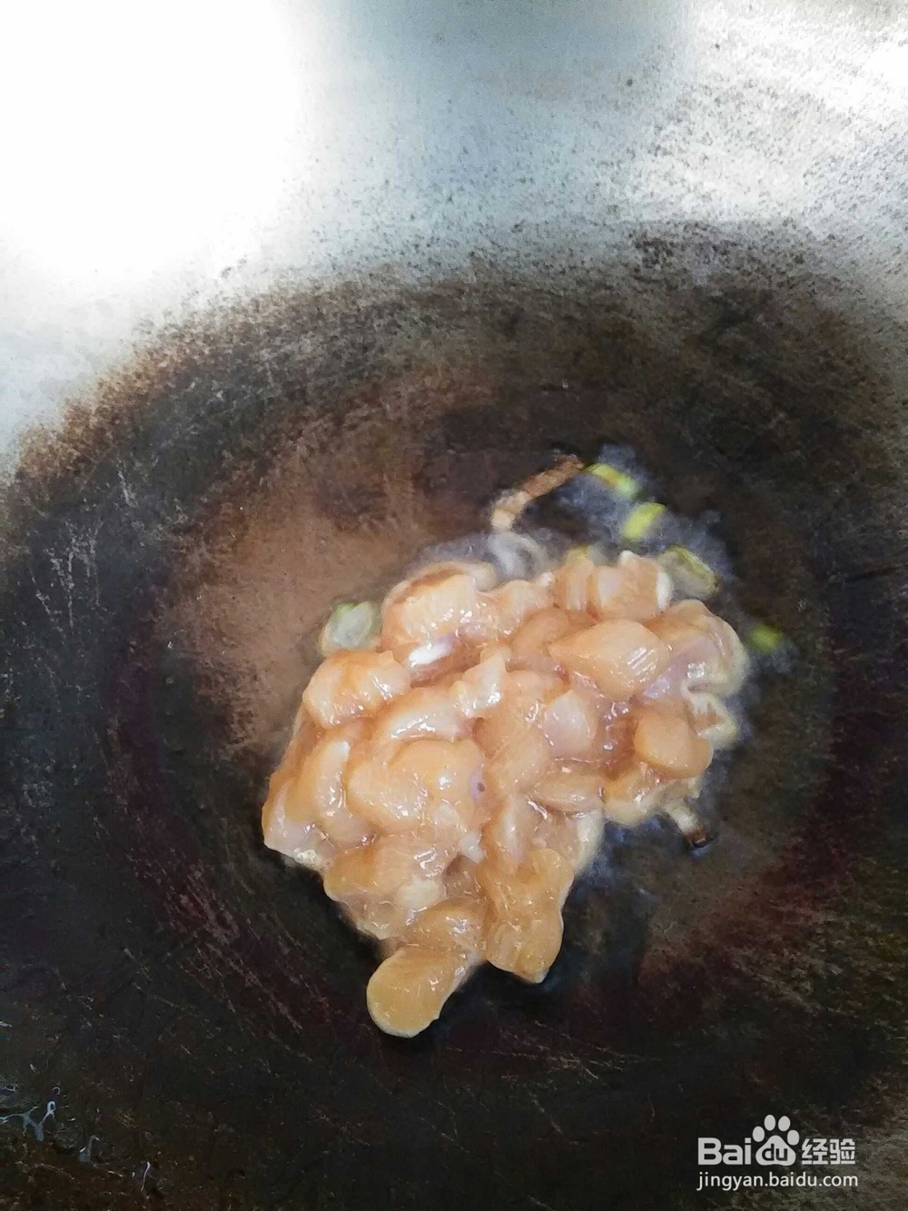 分享黄瓜胡萝卜炒鸡丁的详细操作步骤