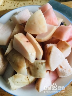 酸萝卜鸭脚板汤怎么做