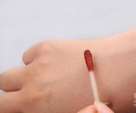 点痣笔的操作方法