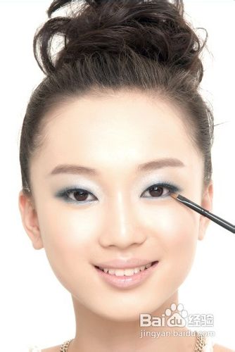 教你如何快速化约会妆