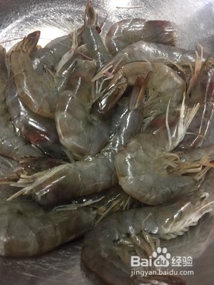 鱿鱼虾干锅的做法