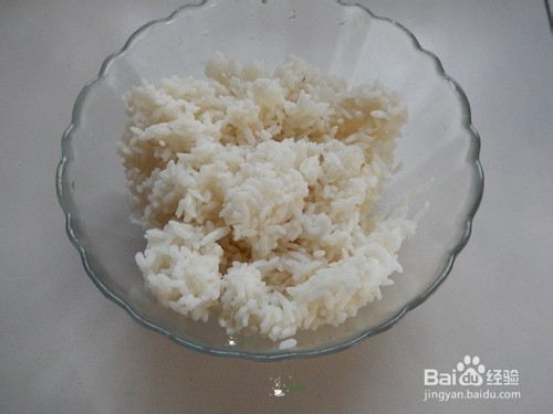 美味炒饭简易做：青菜蘑菇炒饭