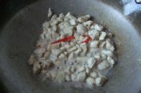 酱爆黄瓜鸡丁的做法