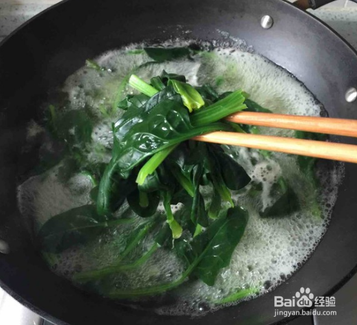 吃面很简单但要吃的好干拌臊子面做起也不简单