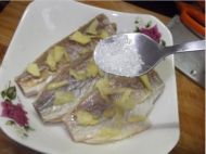 蒸咸鱼的制作过程