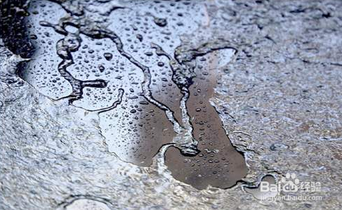 如何在维修液晶显示器时避免危险