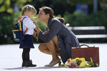 婴幼儿亲子教育父母怎样培养孩子自信和勇敢品质