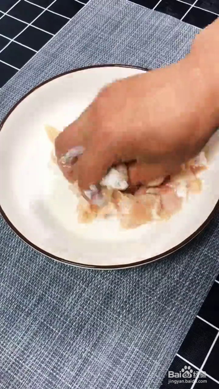 如何制作好吃的宫保鸡丁?