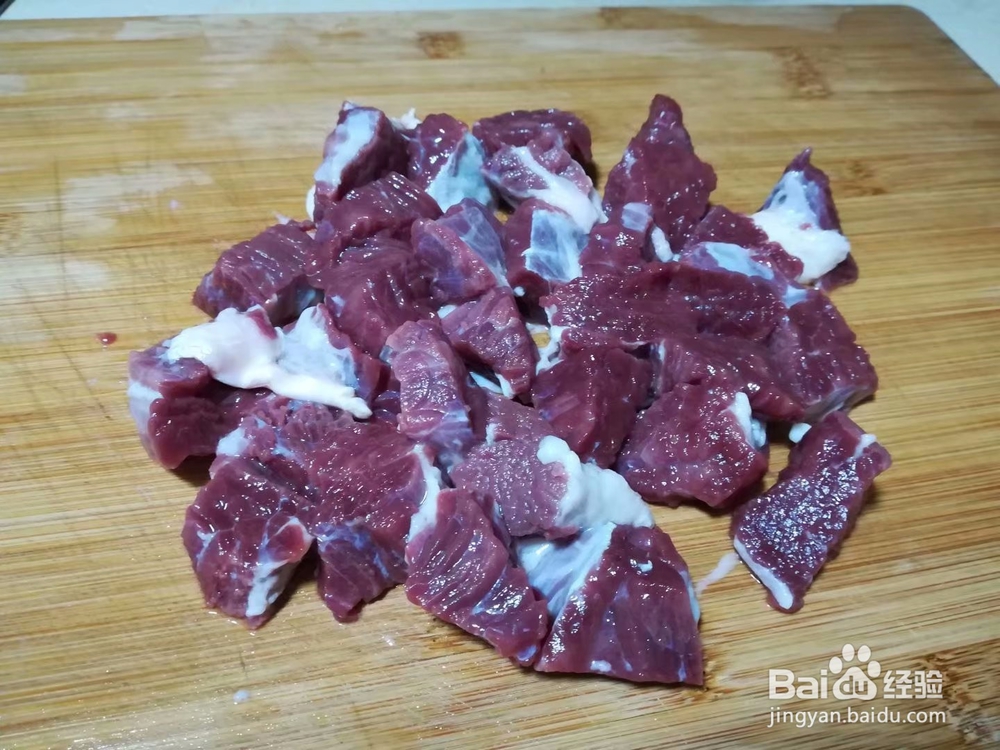 牛腩萝卜煲怎么做汤汁才更鲜美