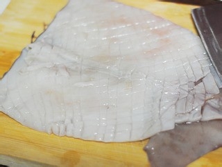 美食香烤鱿鱼金针卷卷的做法