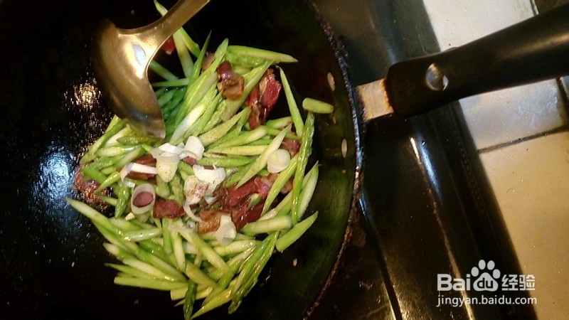 清淡美味的腊肉炒芦笋