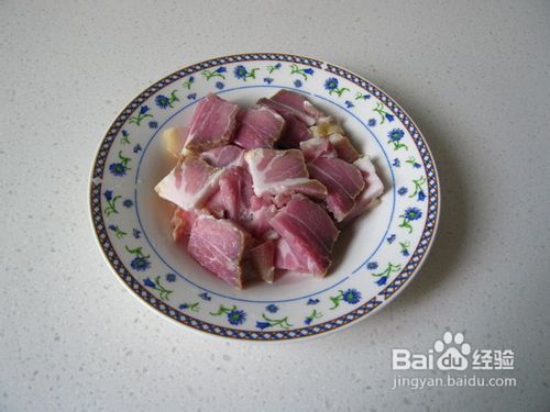 豆腐怎么做更香,更水润?--腊肉豆腐煲