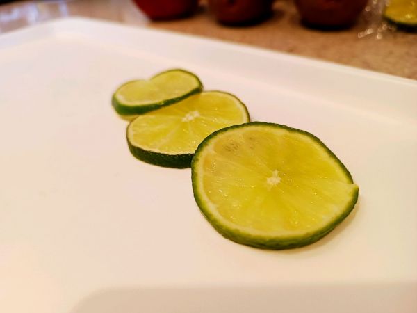 青柠白桃气泡酒