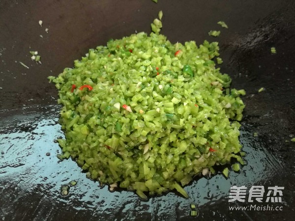 蒜香南瓜藤的做法