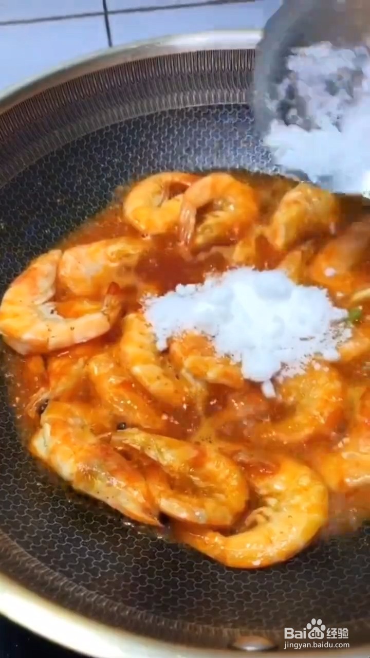 如何制作酸酸甜甜的油焖大虾