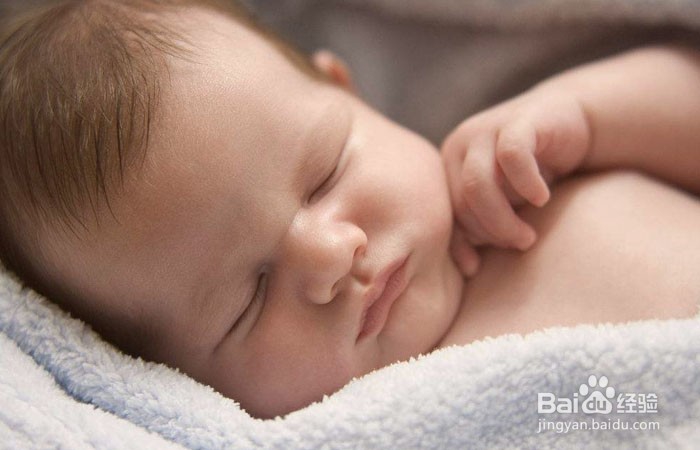 宝宝的头睡偏了怎么办