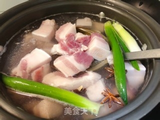 秘制喷香红烧肉