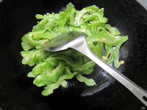 苦瓜炒蛋