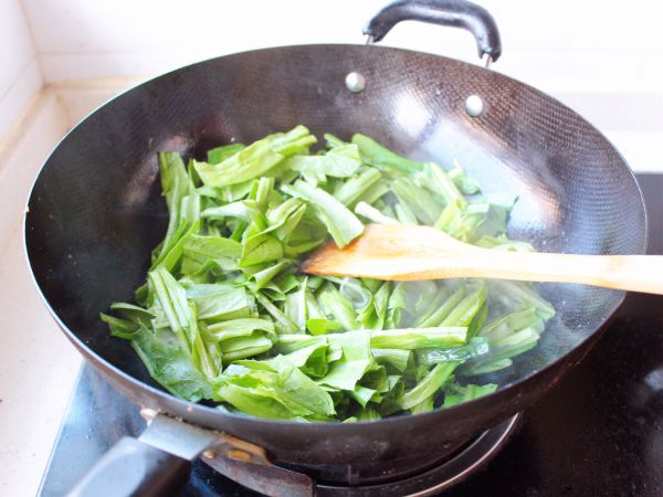 豆豉鲮鱼油麦菜